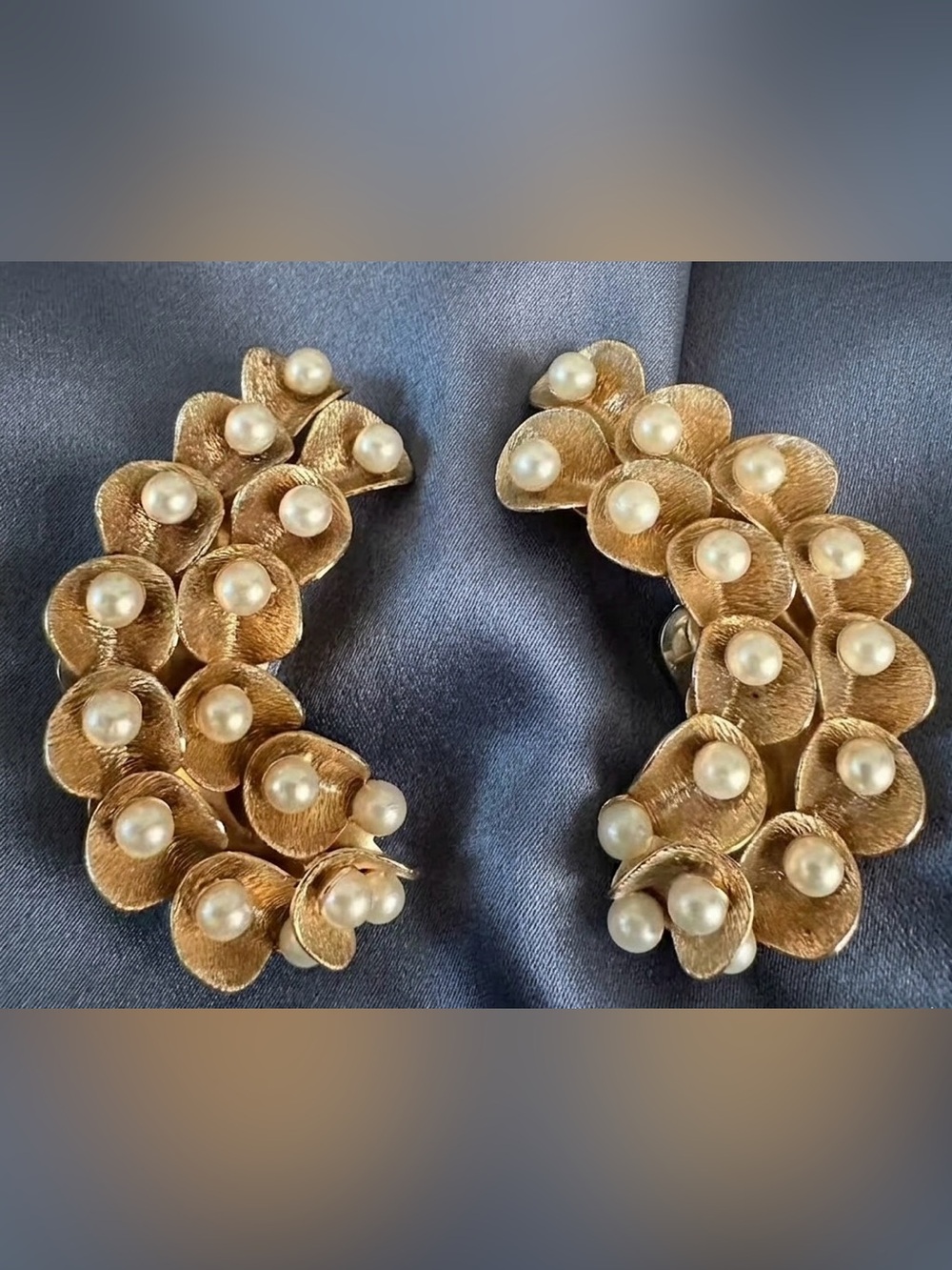 VTG Hollywood Regency Faux Pearl Gold Leaf Cluster Climber Clip On Earrings 2”L
